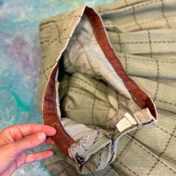 Soft Sea Green Tweed Skirt - Picture 7 of 9